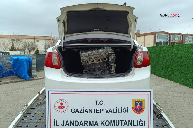 Gaziantep’te çalıntı araç motoru satan hırsızlar suçüstü yakalandı