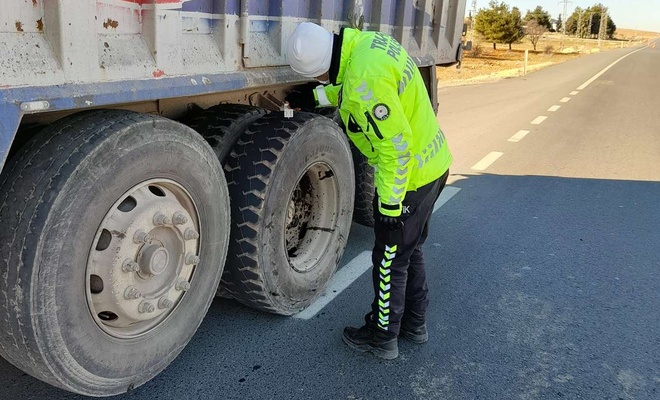 Gaziantep’te kış lastiği takmayan 58 sürücüye ceza