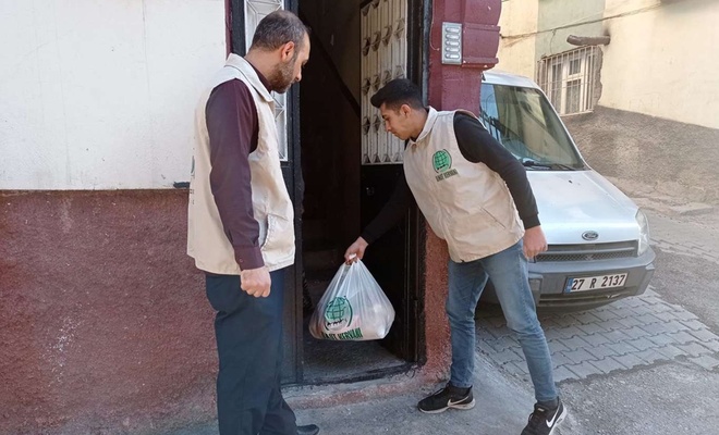 Gaziantep Umut Kervanı Ramazan yardımlarını sürdürüyor