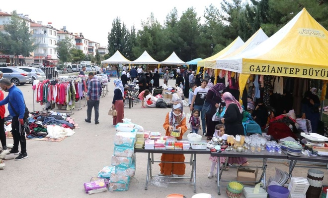 Gaziantep Umut Kervanı'ndan fakir ve muhtaçlar yararına kermes