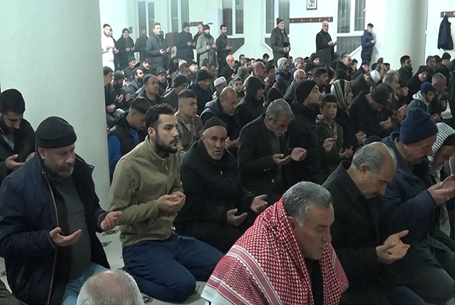 Gaziantep'te Miraç Kandili'nde depremzedelere dua edildi