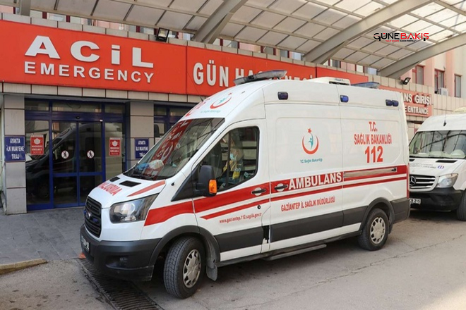 Gaziantep’te üzerine kapı camı düşen çocuk hayatını kaybetti