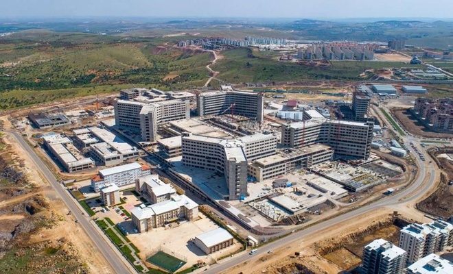 Gaziantep Şehir Hastanesinin yapımı yılan hikayesine döndü