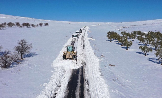 Gaziantep'te kar nedeniyle 175 kırsal mahallenin yolu kapandı