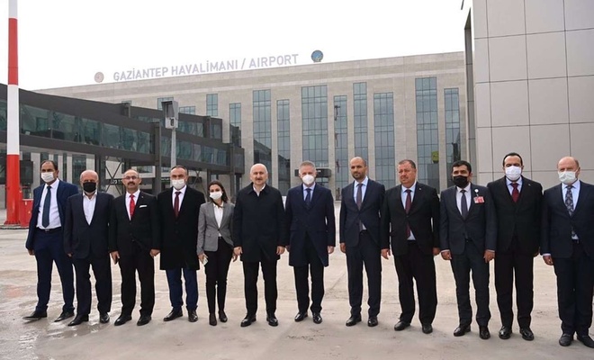 Bakan Karaismailoğlu Gaziantep Havalimanı terminalini inceledi