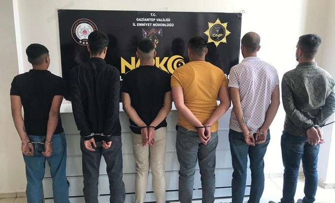 Sosyal medyada uyuşturucuyu özendiren 19 kişi gözaltına alındı