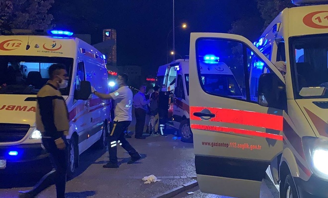 Gaziantep'te iki otobüsün çarpıştığı kazada 9 kişi yaralandı