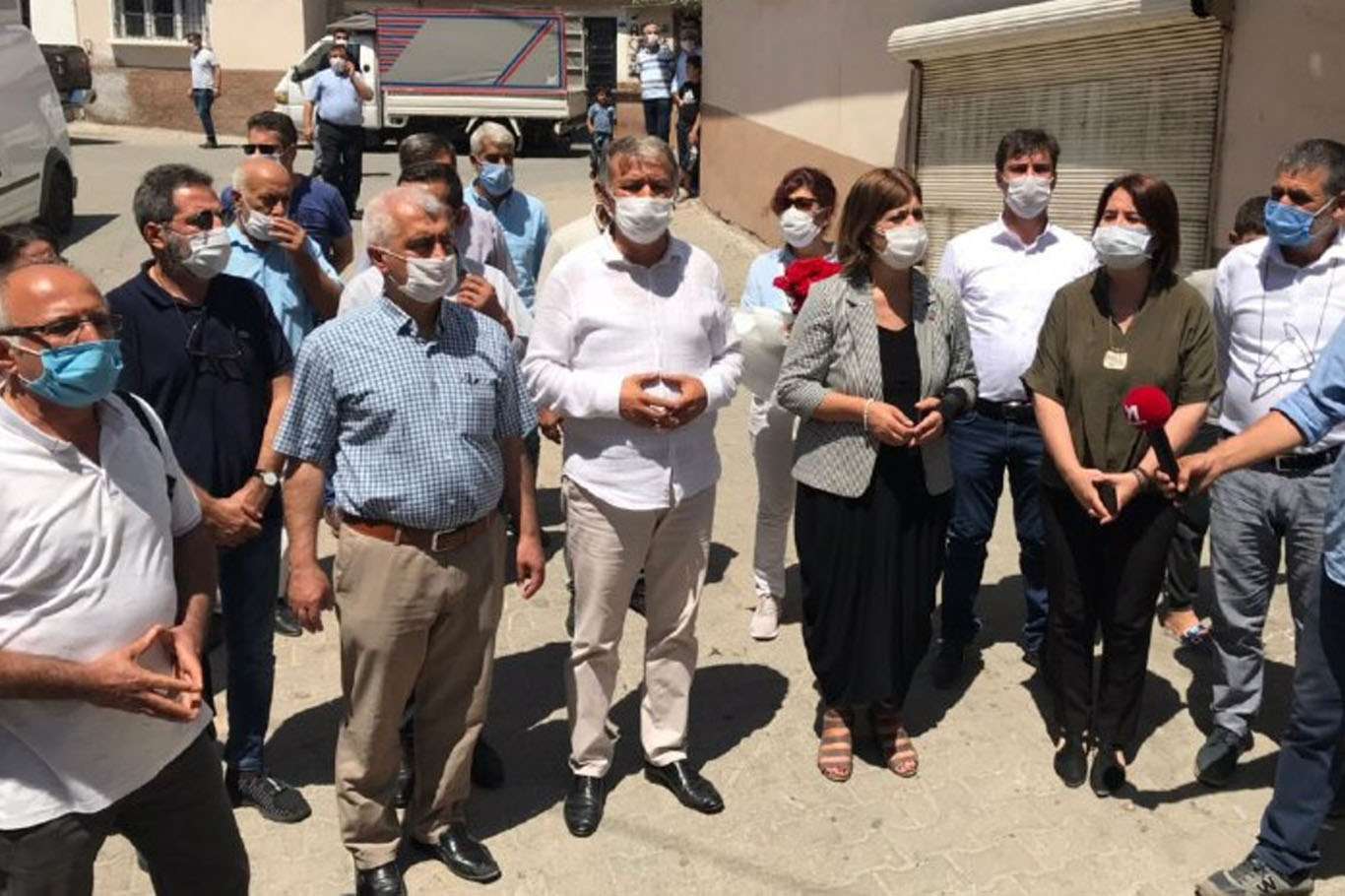 Gaziantep'teki düğün saldırısında hayatını kaybedenlerin yakınlarından HDP’ye tepki