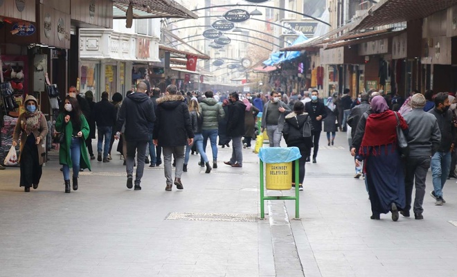 Gaziantep'te Covid-19 tedbirlerini ihlal eden 276 kişiye para cezası