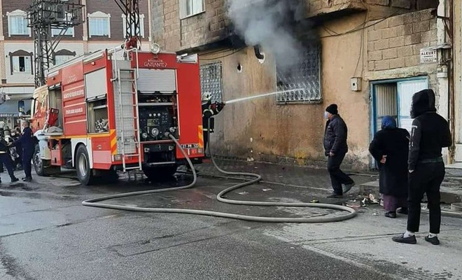 Nizip’te evde çıkan yangında 2 çocuk hayatını kaybetti