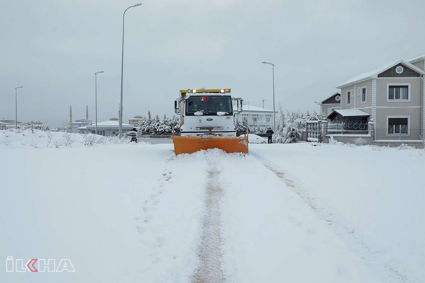 Gaziantep’te kar yağışı sonrası başlatılan çalışmalar devam ediyor