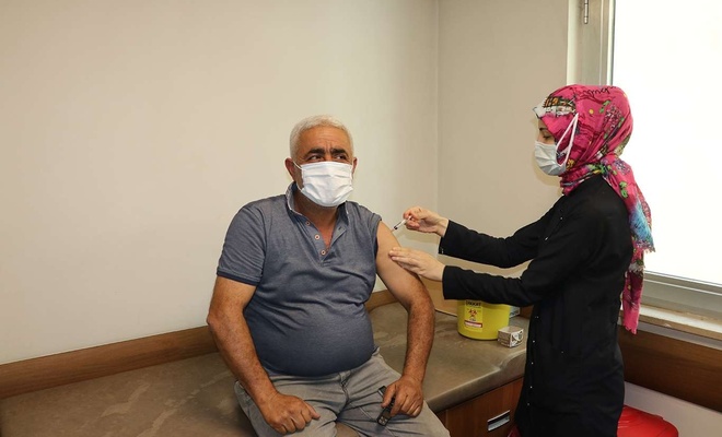 Gaziantep İl Sağlık Müdürü Tiryaki; Aşı konusunda tereddüt yaşamayın