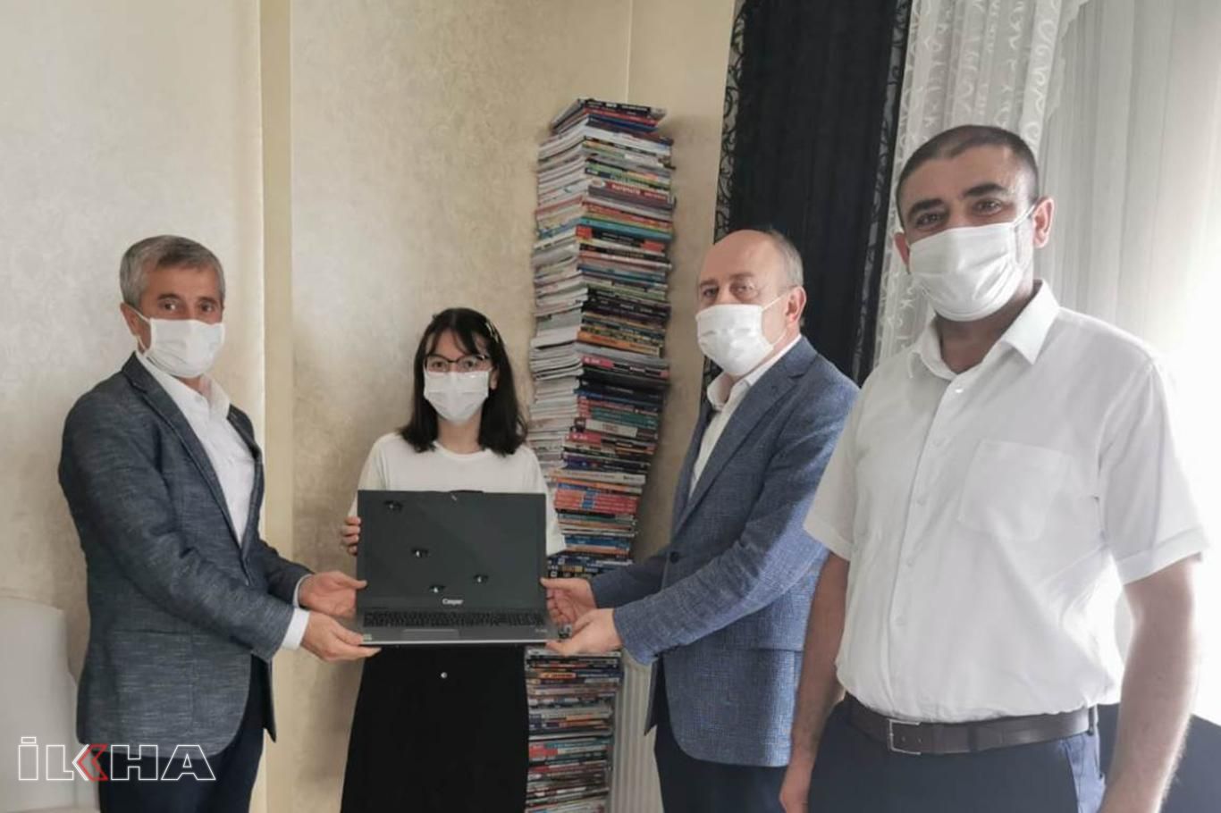 Şahinbey Belediye Başkanı LGS birincisini evinde ziyaret etti