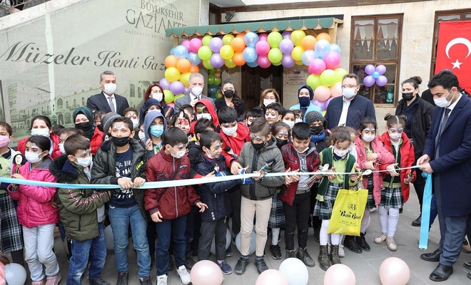 Gaziantep’in sözlü kültürünü çocuklara aktaracak “Masal Atölyesi” açıldı