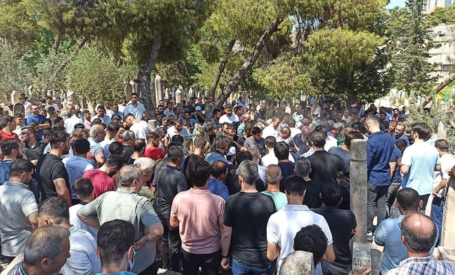 Gaziantep'teki kazada hayatını kaybeden gazeteciler defnedildi