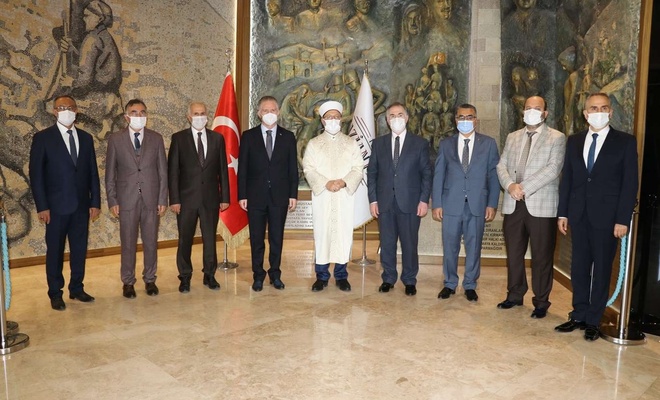 Diyanet İşleri Başkanı Erbaş Gaziantep Valiliği'ni ziyaret etti