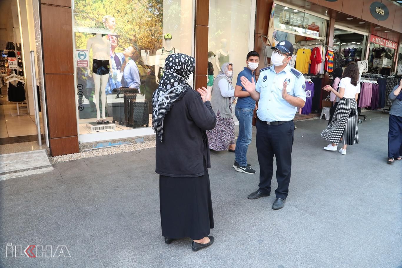 Gaziantep’te maske ve sosyal mesafe denetimi yapıldı