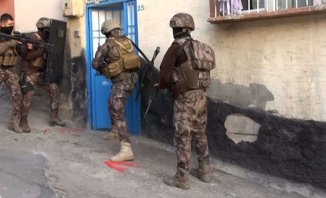 Gaziantep’te aranan PKK mensubu saklandığı evde yakalandı