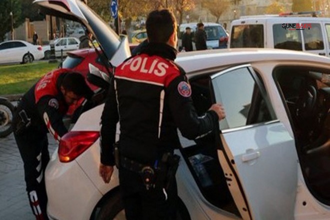 Gaziantep’te durdurulan araçta uyuşturucu yakalandı
