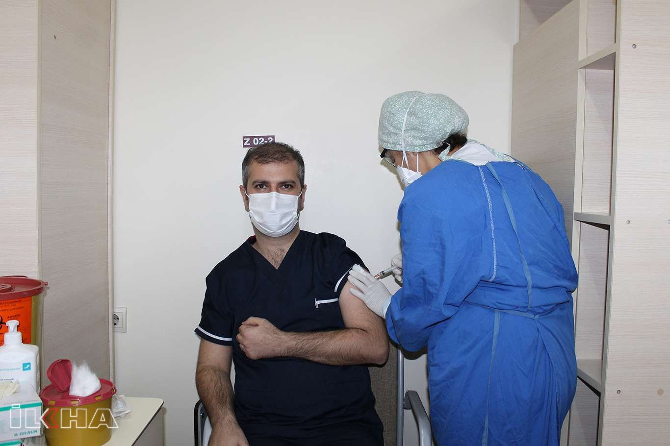 Gaziantep’te CoronoVac aşısı sağlık çalışanlarına yapıldı
