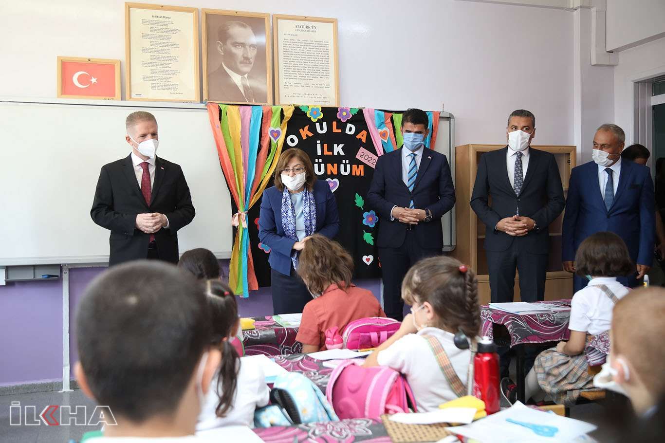 Gaziantep Valisi Davut Gül okulları ziyaret etti