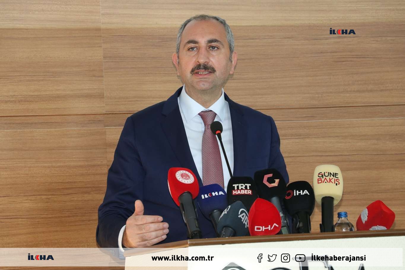Adalet Bakanı Abdulhamit Gül görevinden istifa etti