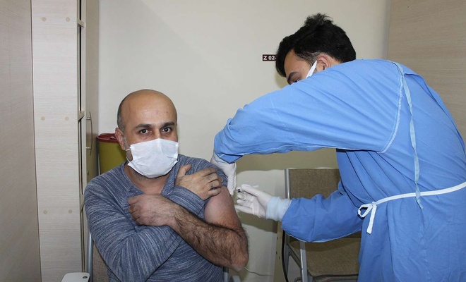 Gaziantep Valisi Gül’den “aşı olun” çağrısı