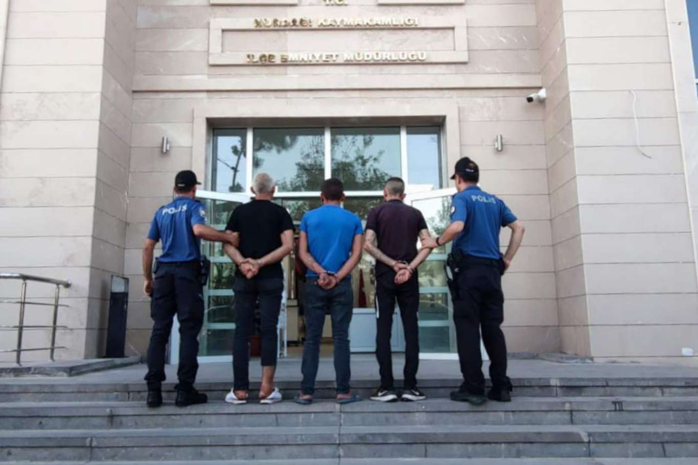 Gaziantep’te uyuşturucudan suç kaydı bulunan 3 kişi tutuklandı