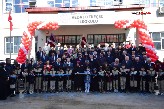 Vedat Özkeçeci İlkokulu törenle açıldı