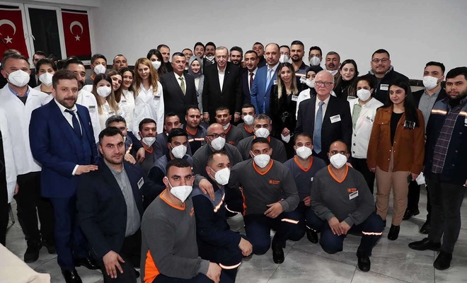Cumhurbaşkanı Erdoğan, Gaziantep’te işçilerle bir araya geldi