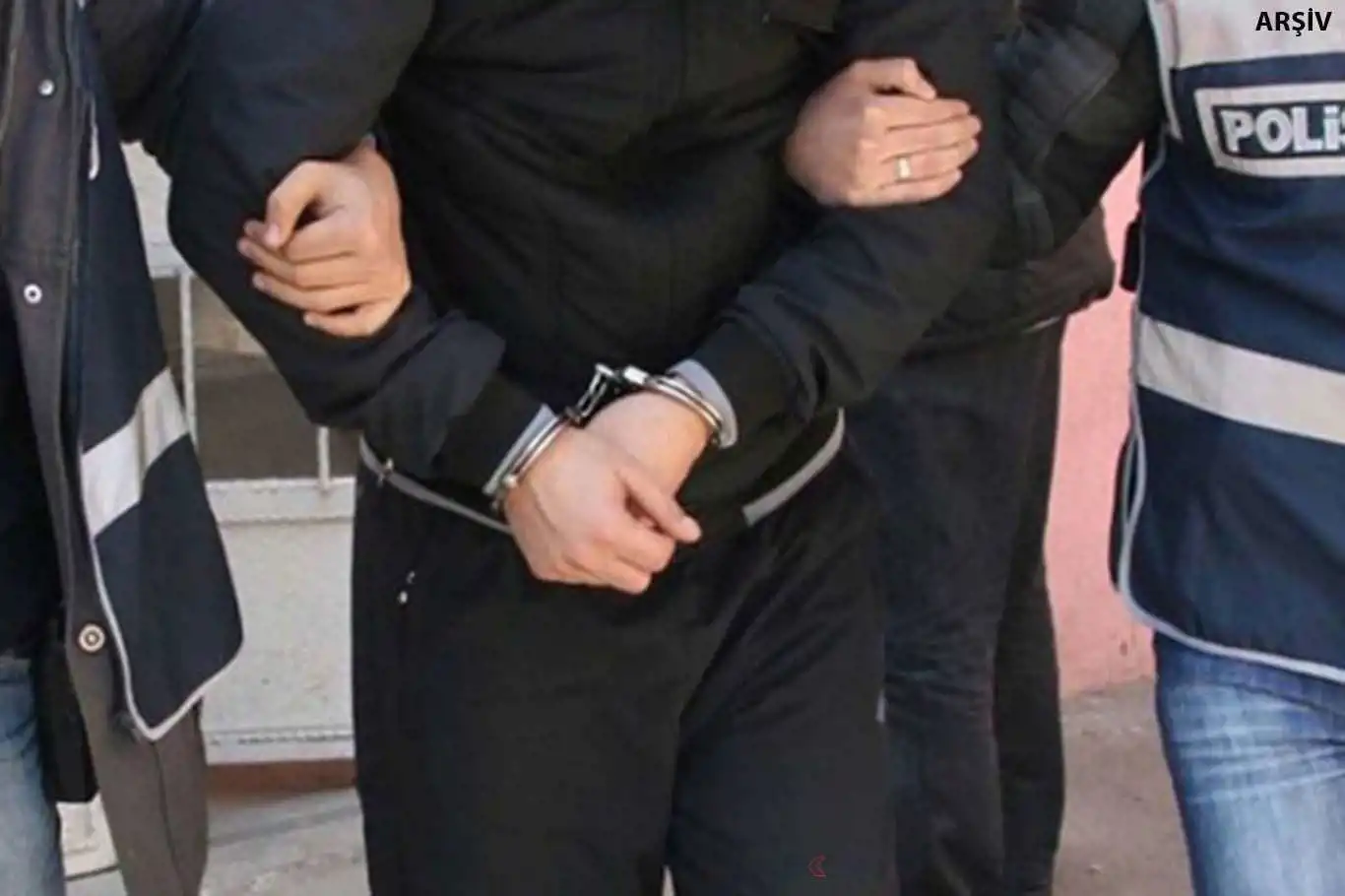 Gaziantep’te 9 yıl 17 ay kesinleşmiş hapis cezası bulunan 1 kişi suçüstü yakalandı