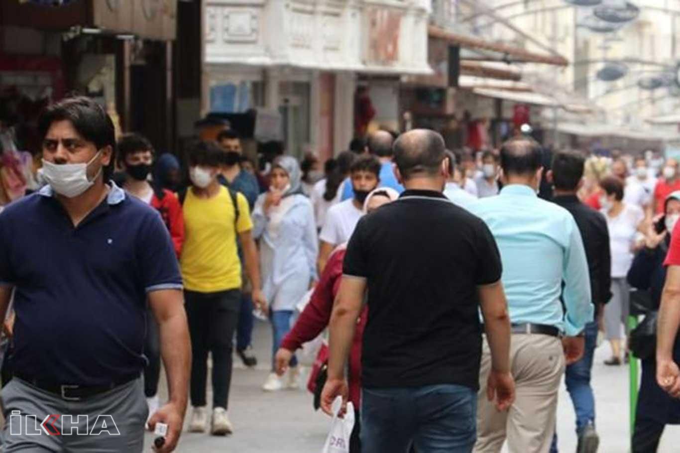 Gaziantep'te 3 bin 303 kişiye sosyal mesafe ve maske cezası verildi