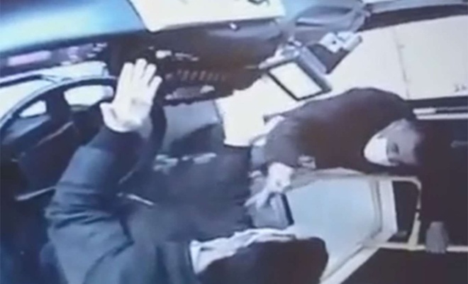 Otobüse alınmayan yolcular şoförü darp etti