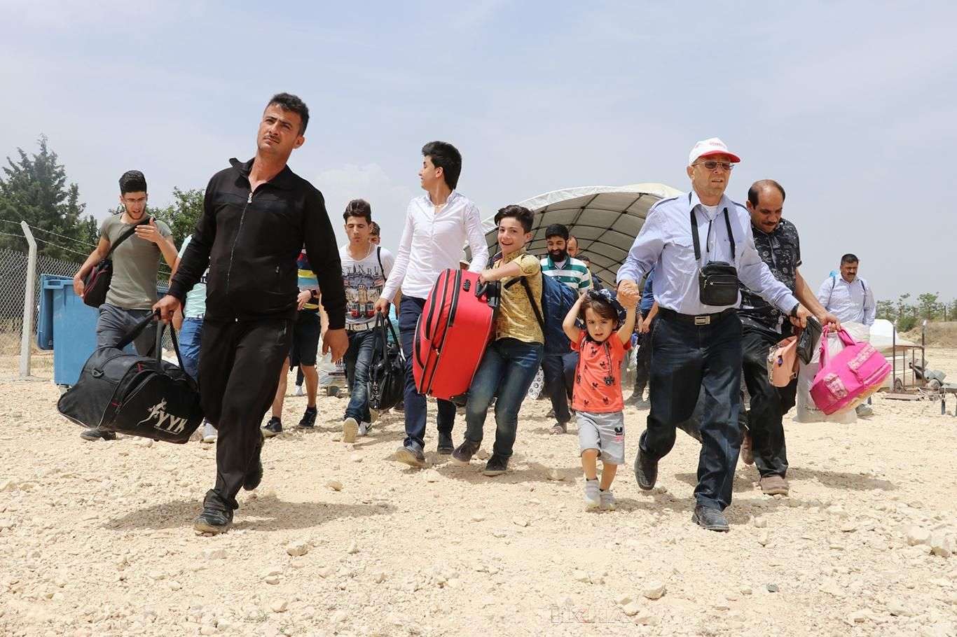 Türkiye’den 428 bin Suriyeli ülkesine döndü