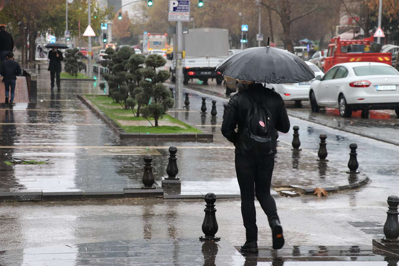 Kuraklık riski altındaki Gaziantep’te yağan yağmur sevindirdi