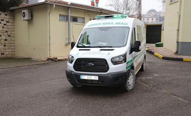 Gaziantep'te akrabasıyla barışmak için gittiği evde silahla vurulan kişi öldü