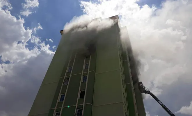 Gaziantep'te apartmanda çıkan yangında 16 kişi dumandan etkilendi