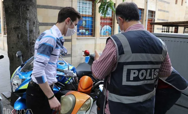 Gaziantep'te bin 989 kişiye sosyal mesafe ve maske cezası verildi