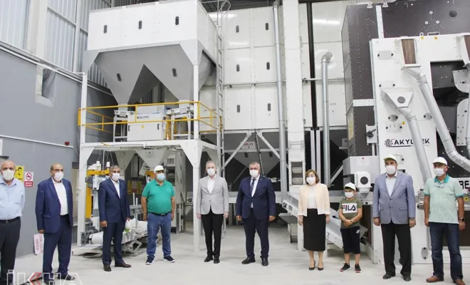 Gaziantep Valisi Gül, Antep Fıstığı Lisanslı Depo ve Et Borsası'nda incelemelerde bulundu 