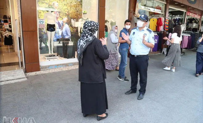 Gaziantep’te maske ve sosyal mesafe denetimi yapıldı