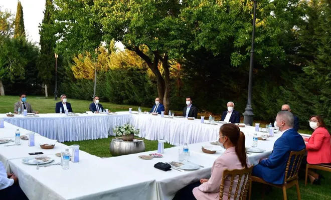 Gaziantep'teki siyasi parti il başkanlarından Covid-19 ile mücadelede birlik çağrısı