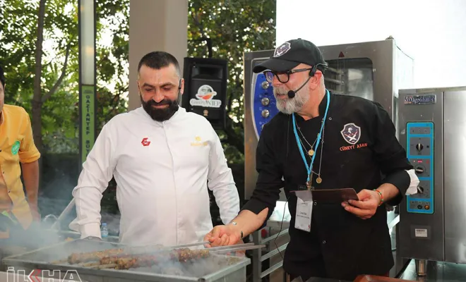 “Uluslararası GastroAntep Festivali” şeflerin sunumlarıyla sürdü