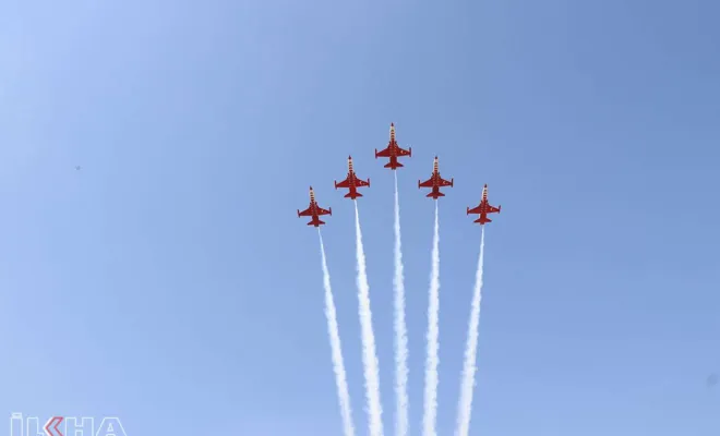 Gaziantep'te TEKNOFEST gösteri uçuşlarıyla devam etti
