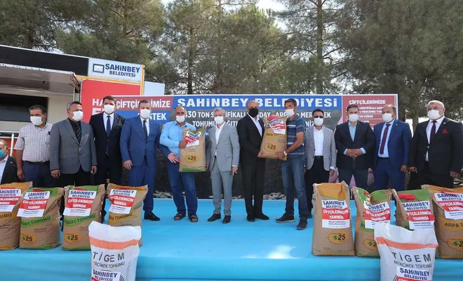 Gaziantep’te çiftçilere arpa ve mercimek tohumu dağıtıldı