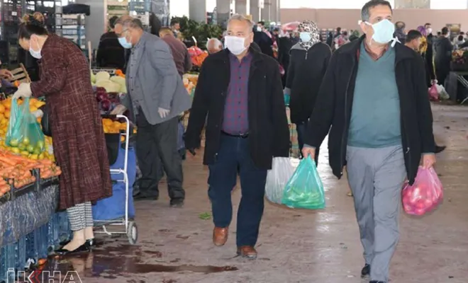 Gaziantep'te 65 yaş ve üstüne semt pazarı kısıtlaması getirildi 