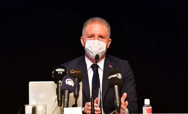 Gaziantep Valisi Gül, Covid-19 kurallarına uyulması çağrısında bulundu