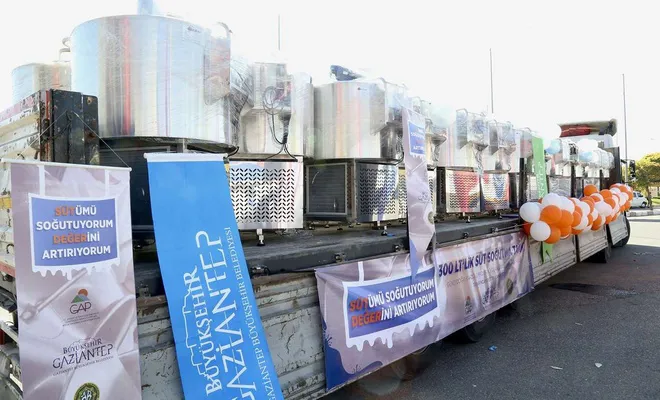 Gaziantep’te süt üreticilerine süt soğutma tankı dağıtıldı