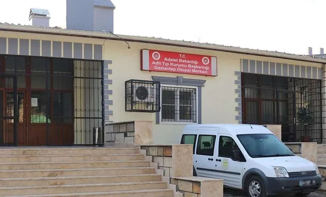 Traktörün altında kalan çiftçi hayatını kaybetti