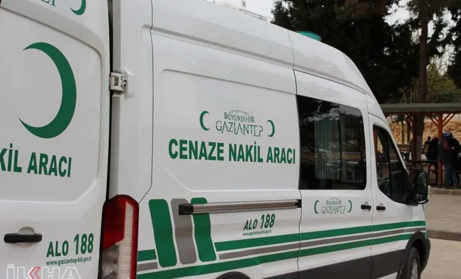 Arkadaşı tarafından göğsünden bıçaklanan kişi hayatını kaybetti