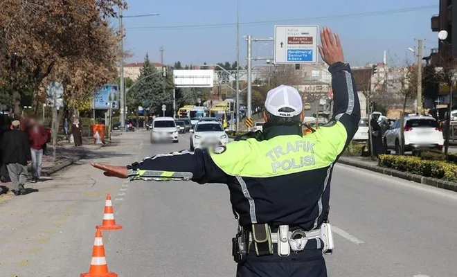Polisten kaçan şüpheli kaza yapınca yakalandı